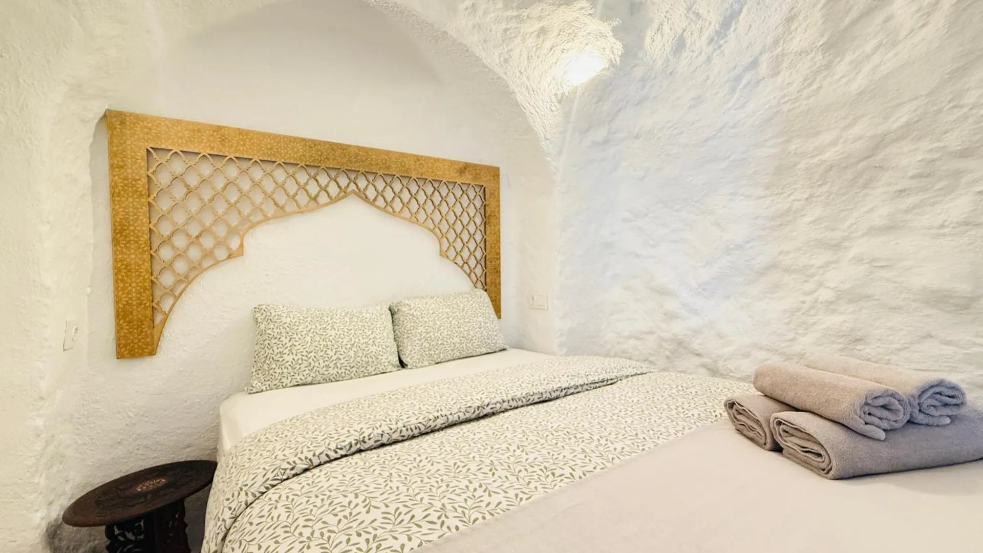 Cueva La Bonica - Hostatel Apartment Granada Spain