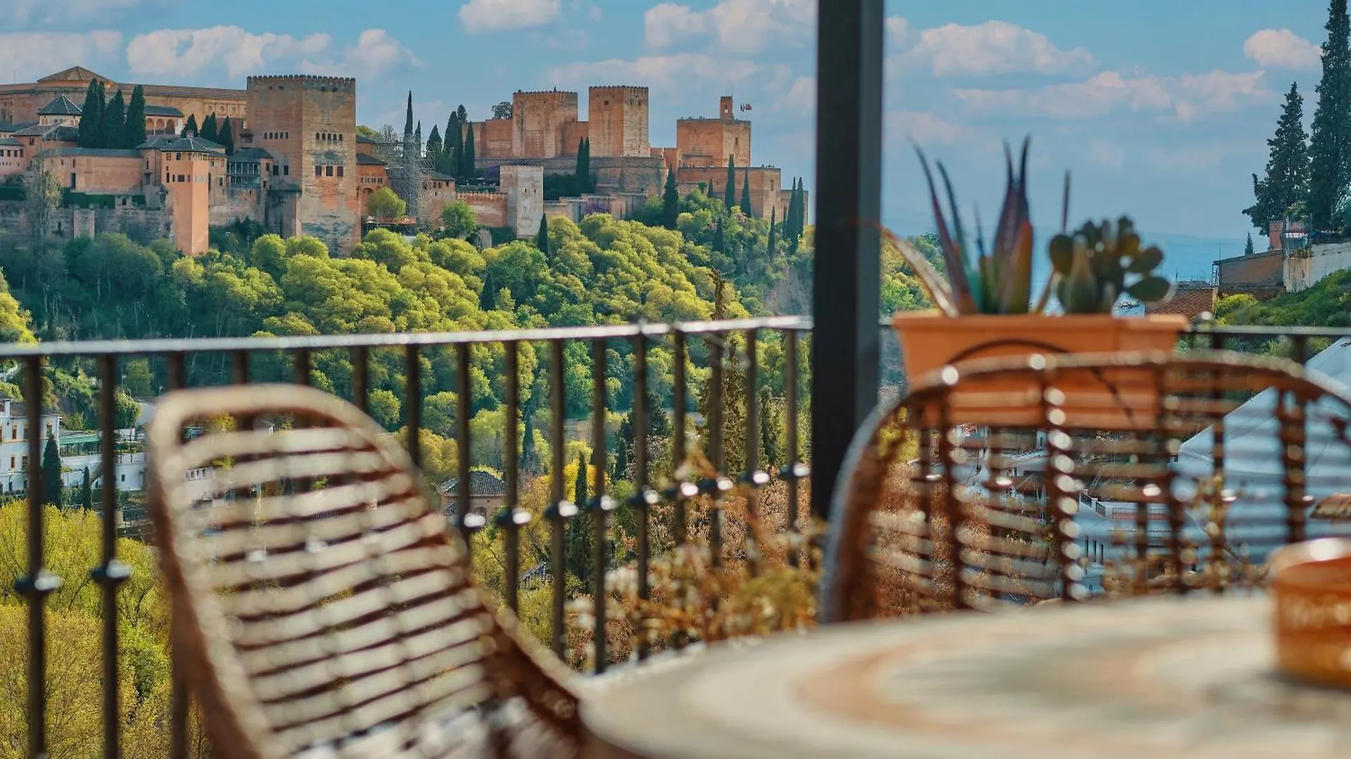 Cueva La Bonica - Hostatel Apartment Granada Spain