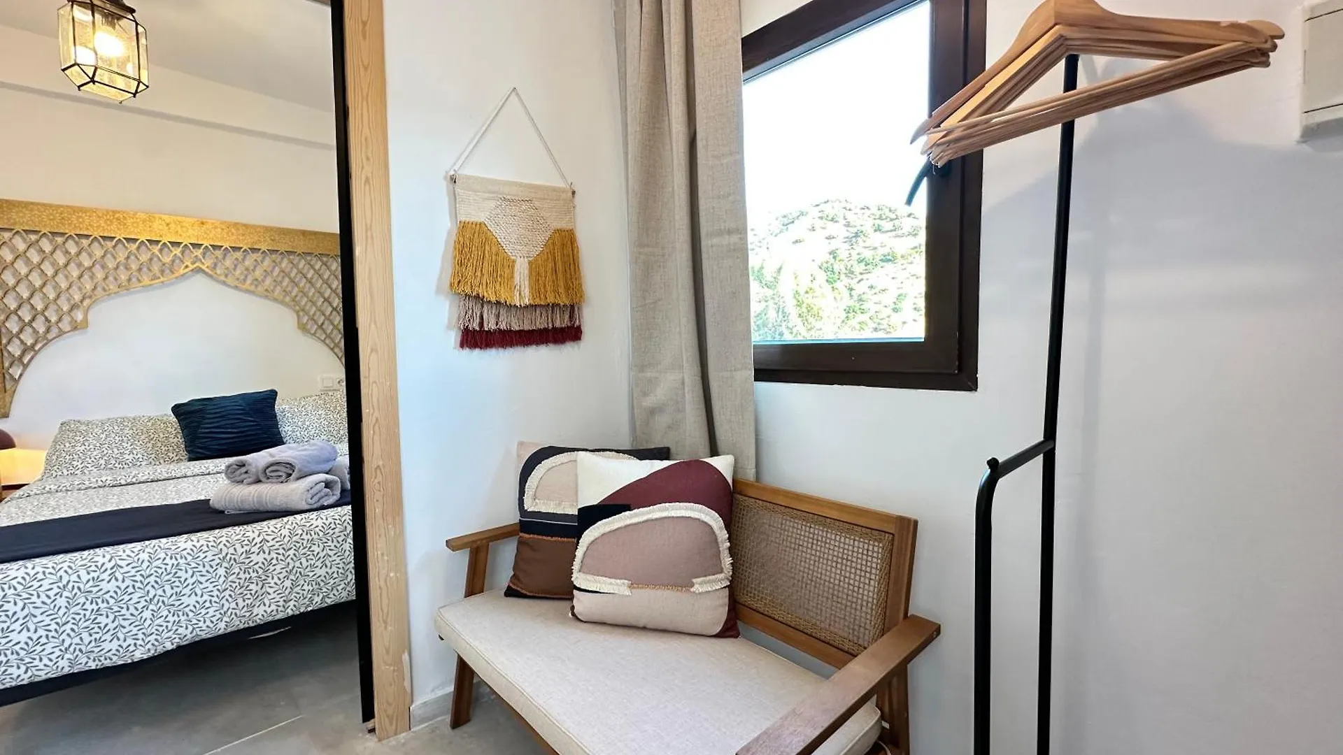 Cueva La Bonica - Hostatel Apartment Granada Spain